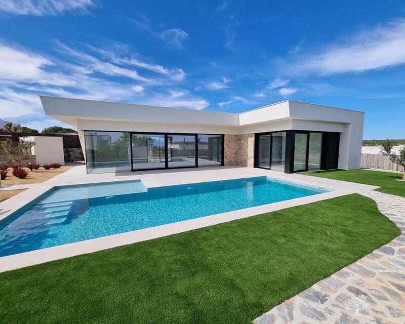 Villa à vendre dans Dehesa de Campoamor, Alicante