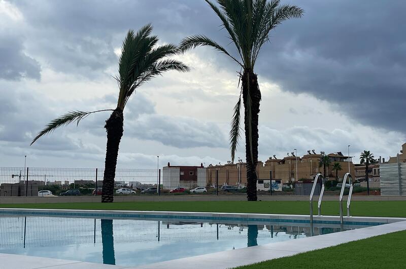 Stadthaus zu verkaufen in Gran Alacant, Alicante