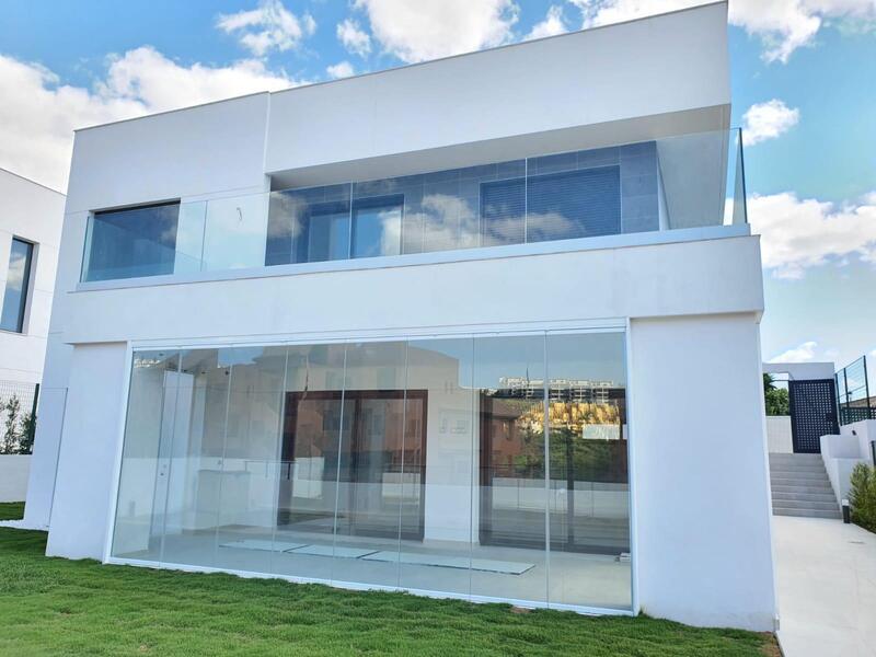 4 Cuarto Villa en venta