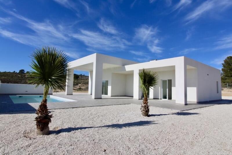 Villa til salgs i Pinoso, Alicante