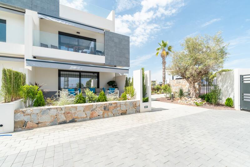 квартира продается в Torrevieja, Alicante