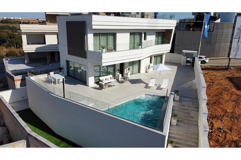 Villa for sale in Orihuela Costa, Alicante