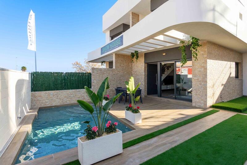 Townhouse for sale in Los Montesinos, Alicante