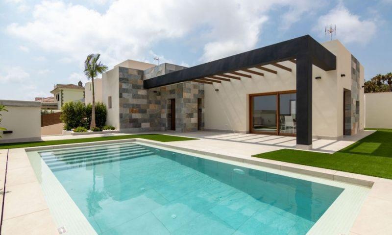 Villa for sale in Torrevieja, Alicante