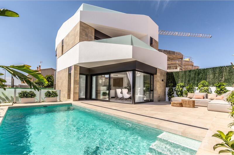 Villa till salu i Torrevieja, Alicante