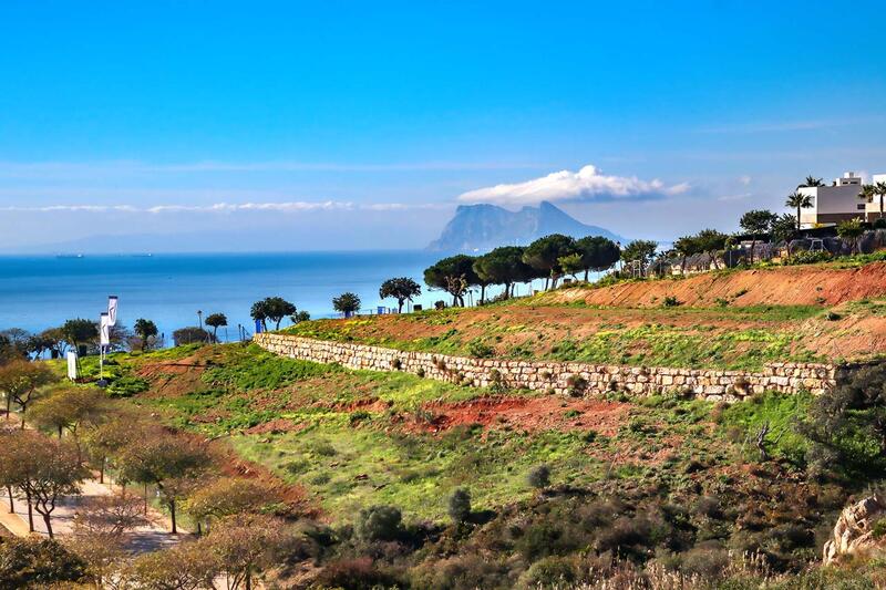 Landa till salu i Manilva, Málaga