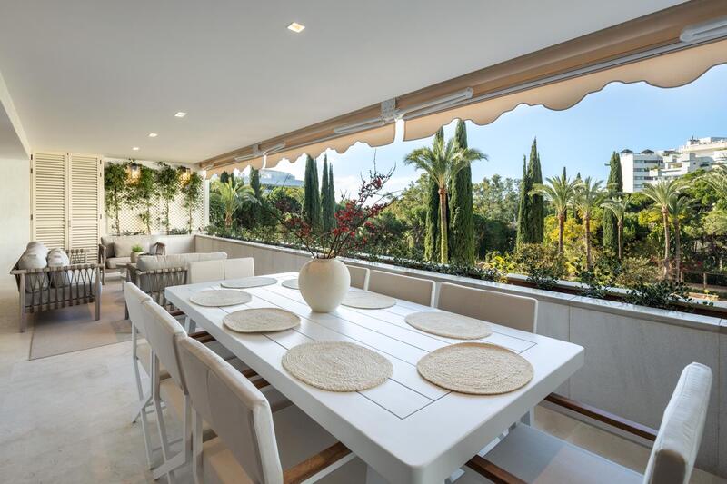 Apartment for sale in Marbella, Málaga