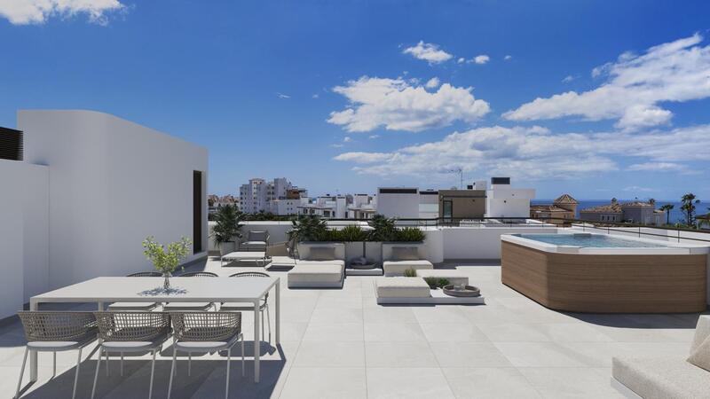 Apartamento en venta en Estepona, Málaga