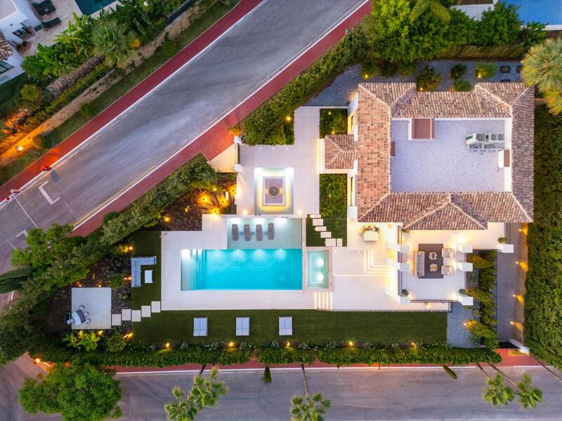 6 bedroom Villa for sale