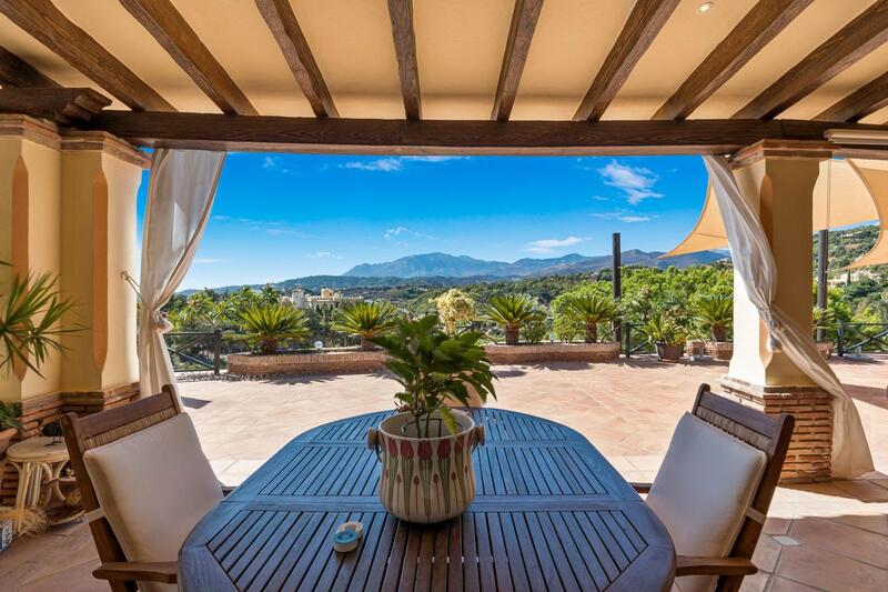 Villa à vendre dans Benahavis, Málaga