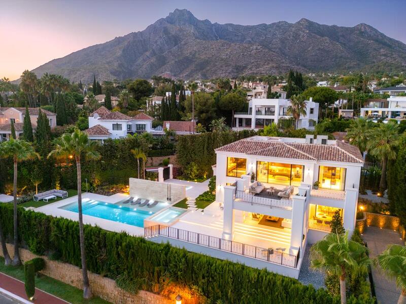 Villa à vendre dans Marbella, Málaga