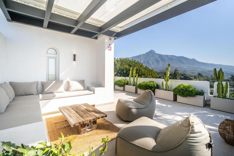 Villa for sale in Marbella, Málaga