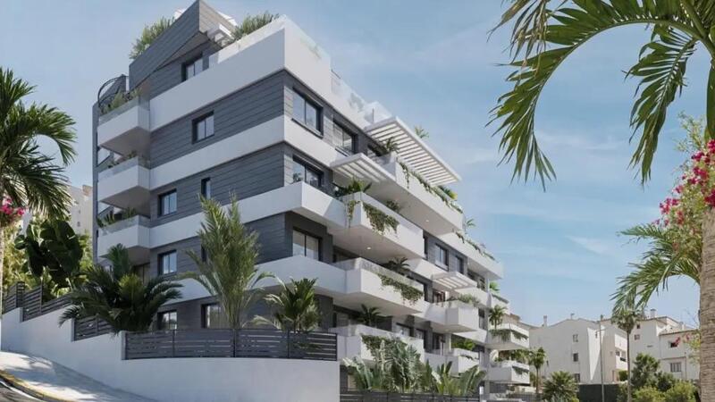 Apartamento en venta en Estepona, Málaga