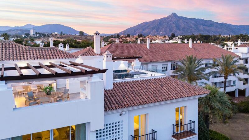 Apartment for sale in Marbella, Málaga