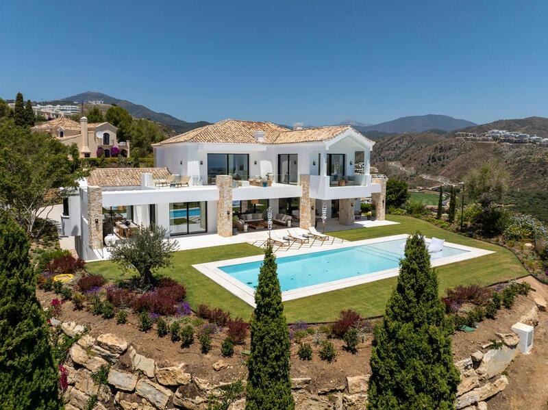 Villa til salgs i Benahavis, Málaga