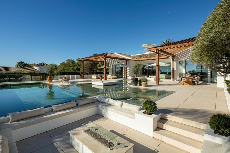 Villa for sale in Marbella, Málaga