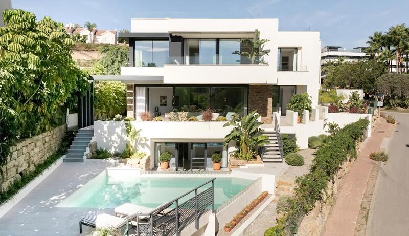 Villa til salg i Estepona, Málaga