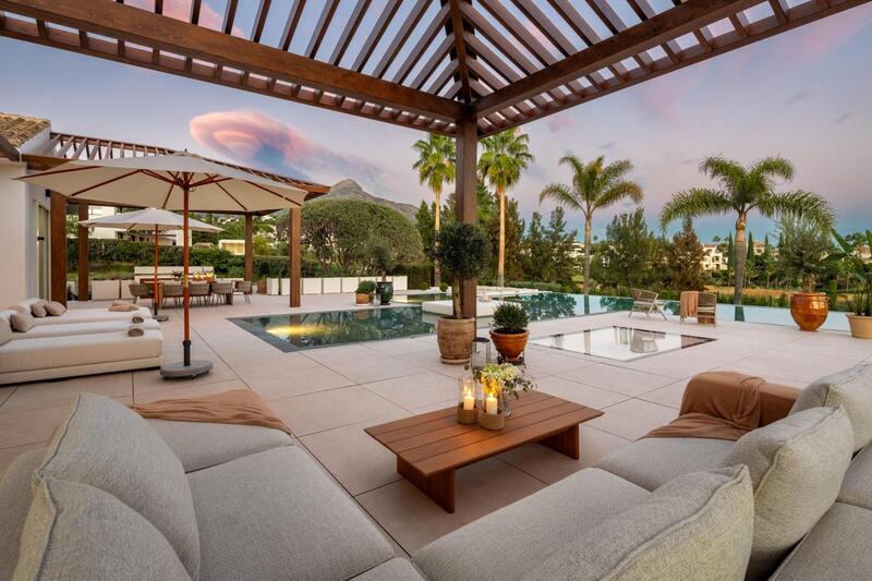 Villa for sale in Marbella, Málaga