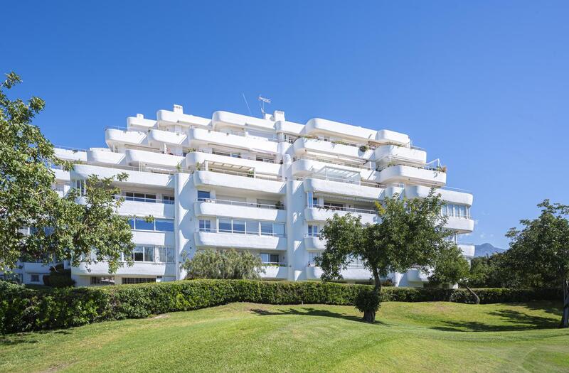 Apartment for sale in Marbella, Málaga