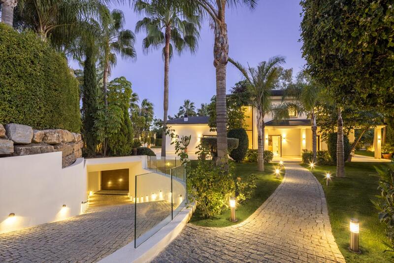 Villa til salg i Marbella, Málaga