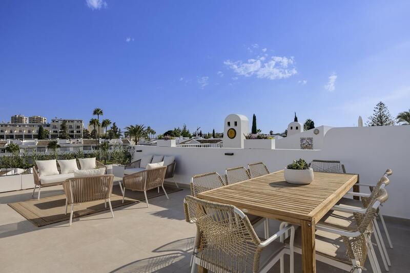 Apartment for sale in Marbella, Málaga