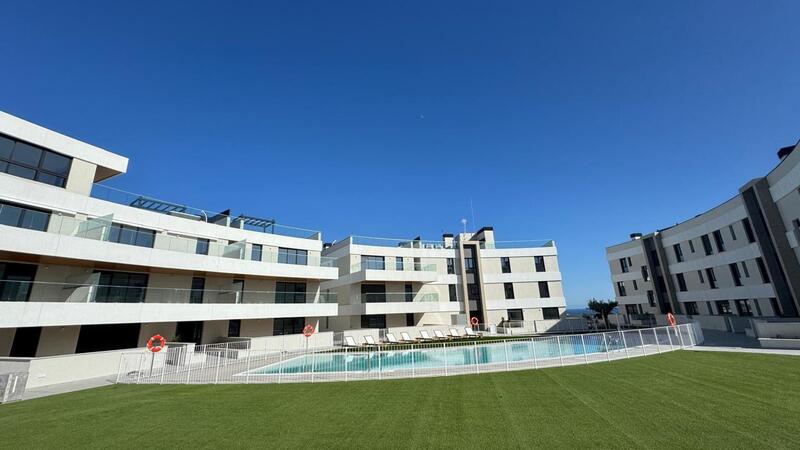 Apartamento en venta en Estepona, Málaga