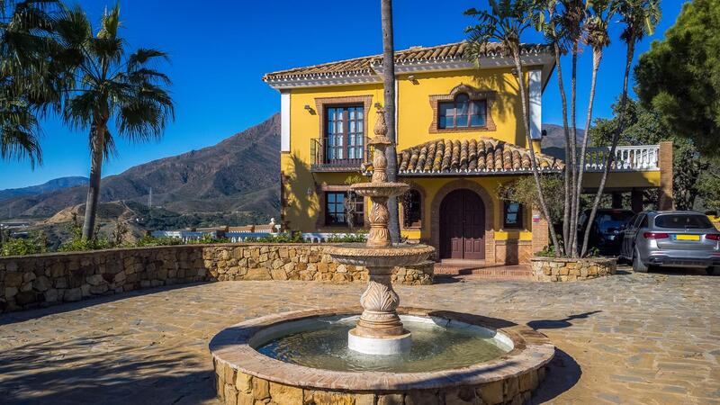 Country House for sale in Estepona, Málaga