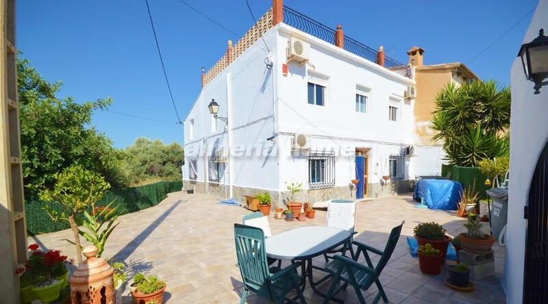 Casa de Campo en venta en Arboleas, Almería