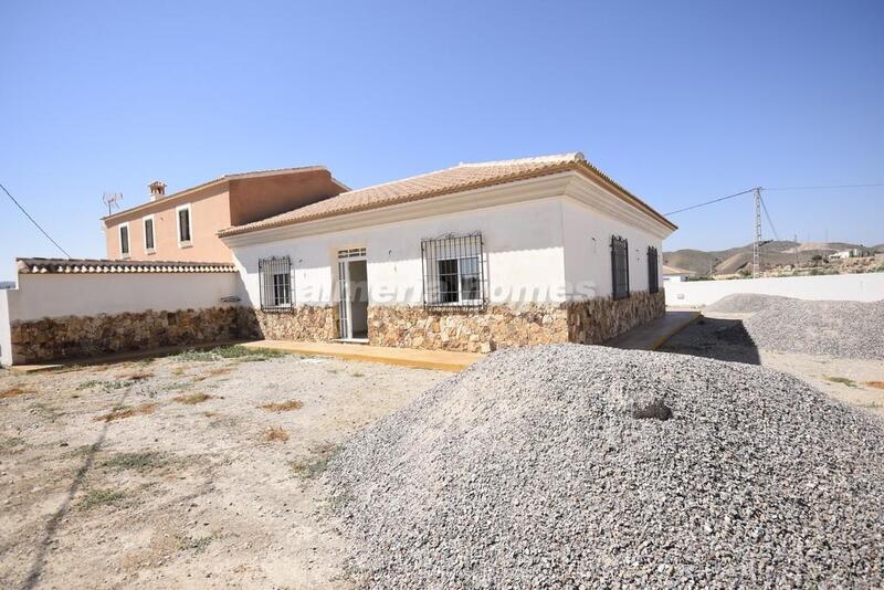 Villa til salgs i Albox, Almería