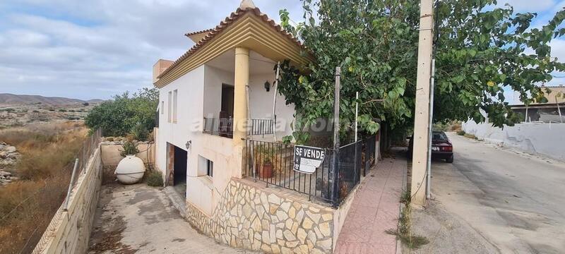 Villa zu verkaufen in Huercal-Overa, Almería