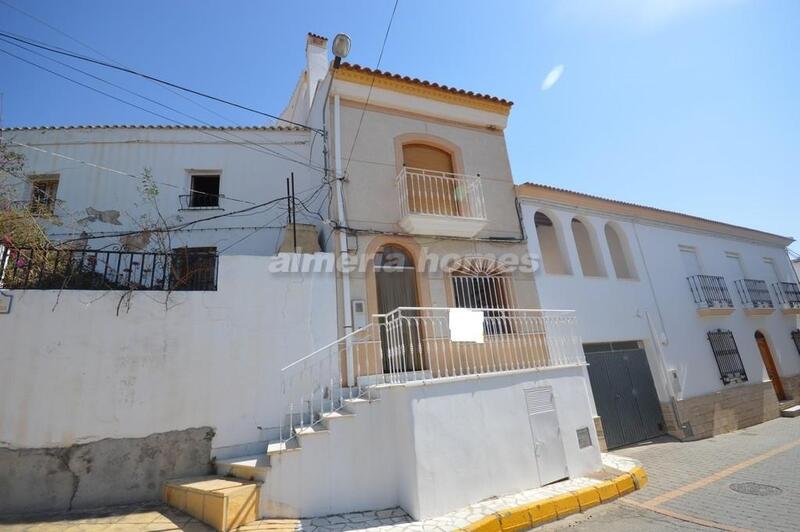 Byhus til salg i Arboleas, Almería