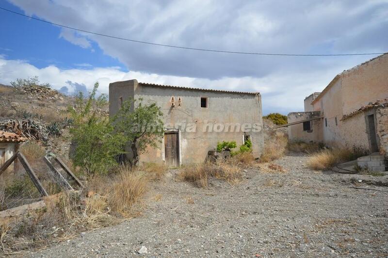 4 Cuarto Casa de Campo en venta