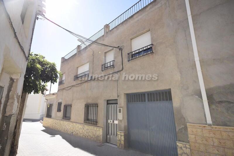Townhouse for sale in Albox, Almería