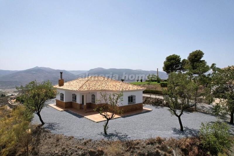 Villa for sale in Lucar, Almería