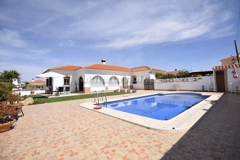 Villa til salg i Arboleas, Almería