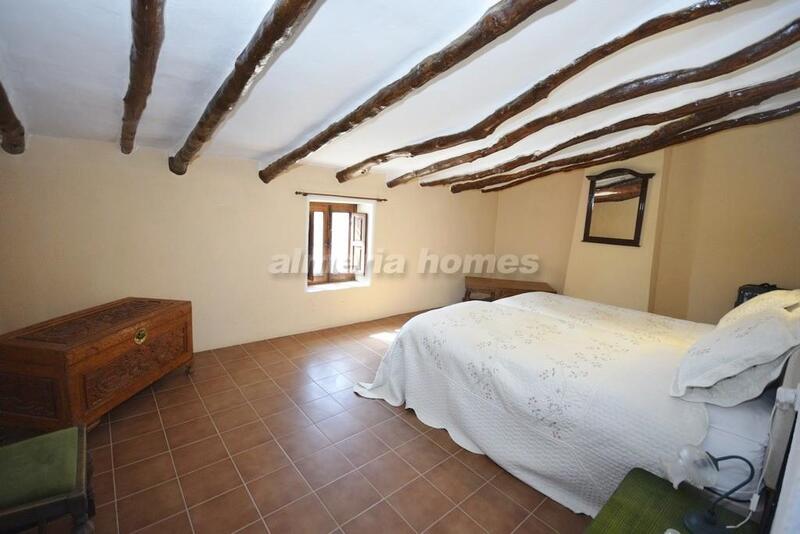 4 bedroom Country House for sale