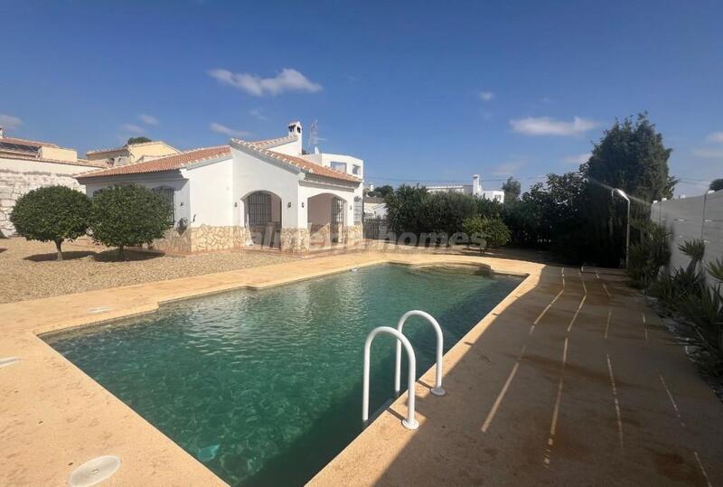 Villa à vendre dans Arboleas, Almería