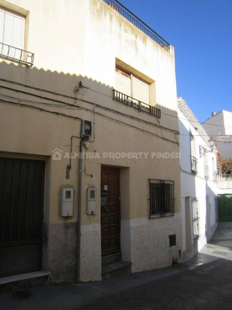 Maison de Ville à vendre dans Lucar, Almería