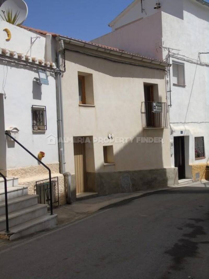 Maison de Ville à vendre dans Seron, Almería