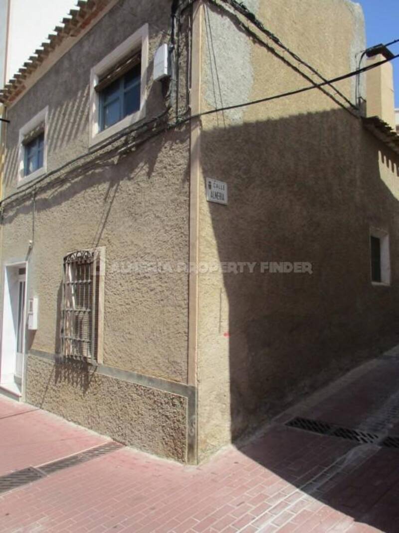 Stadthaus zu verkaufen in Oria, Almería