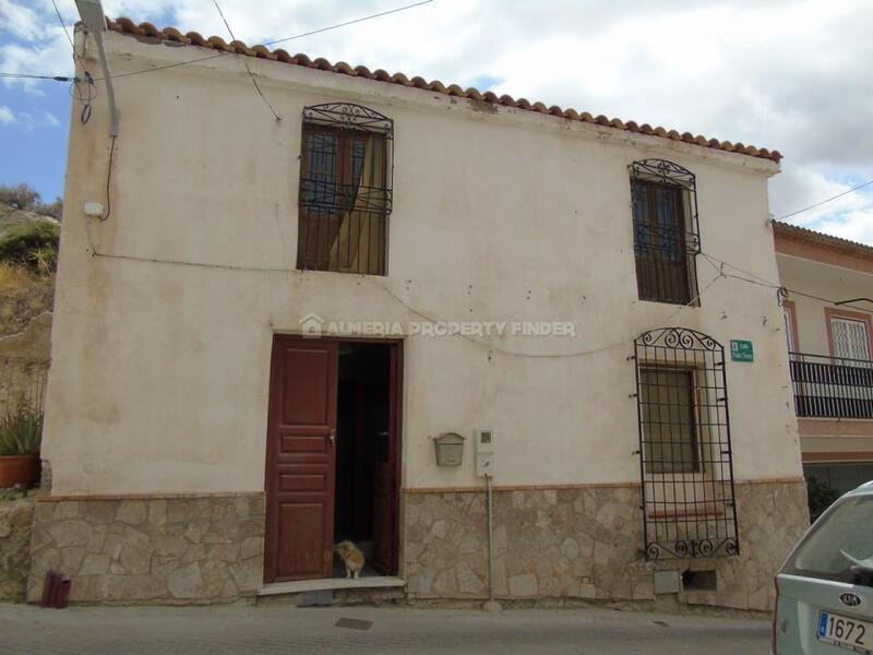 Byhus til salg i Zurgena, Almería