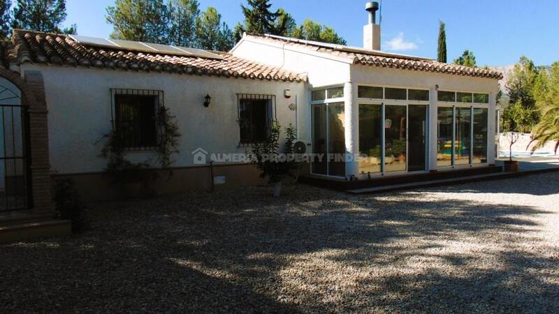 Landhaus zu verkaufen in Velez Rubio, Almería