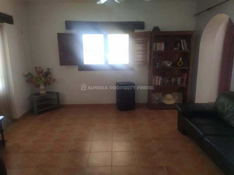 4 Cuarto Villa en venta