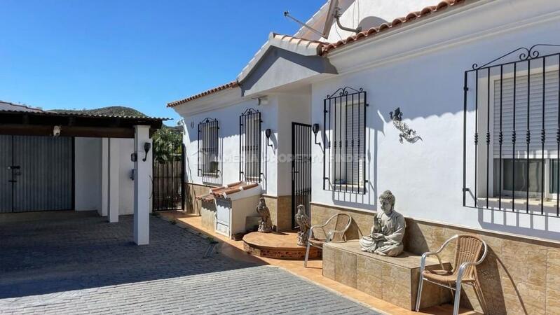 4 Cuarto Villa en venta