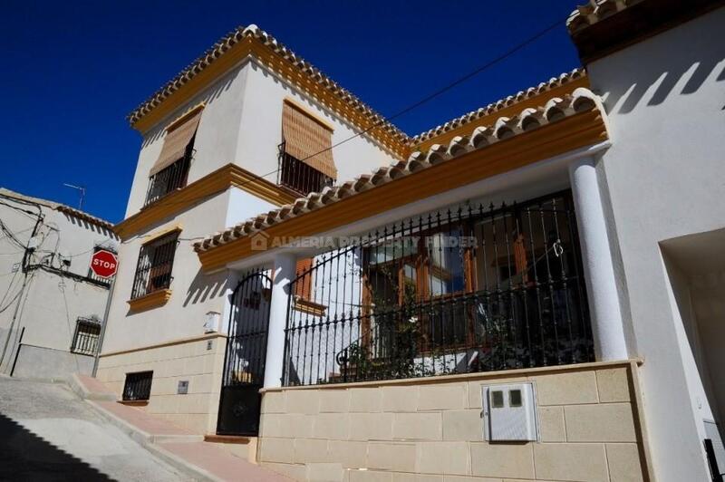 Landhaus zu verkaufen in Velez Blanco, Almería