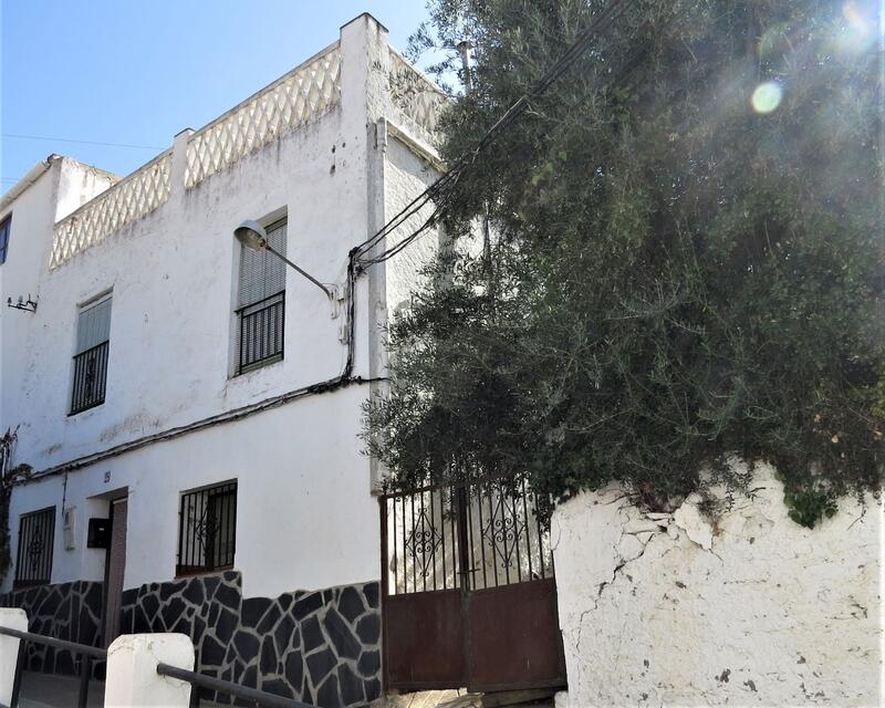 Townhouse for sale in Cadiar, Granada