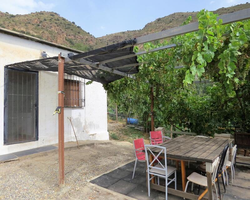 Landhaus zu verkaufen in Castaras, Granada