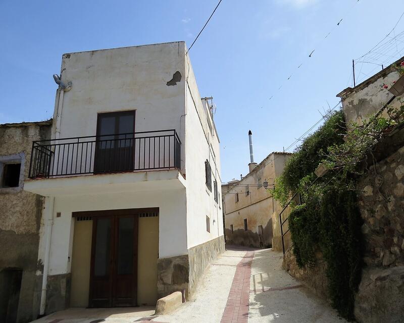 Townhouse for sale in Jorairatar, Granada