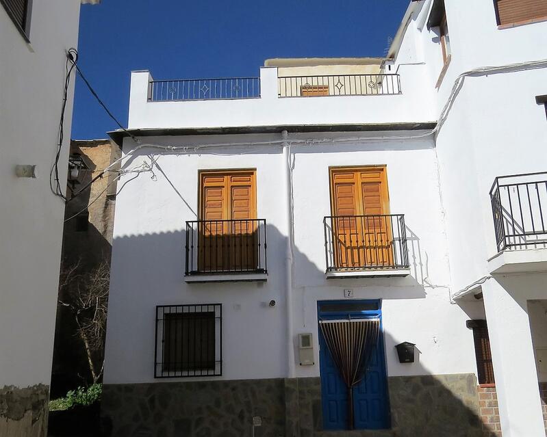 Townhouse for sale in Mecina Bombaron, Granada