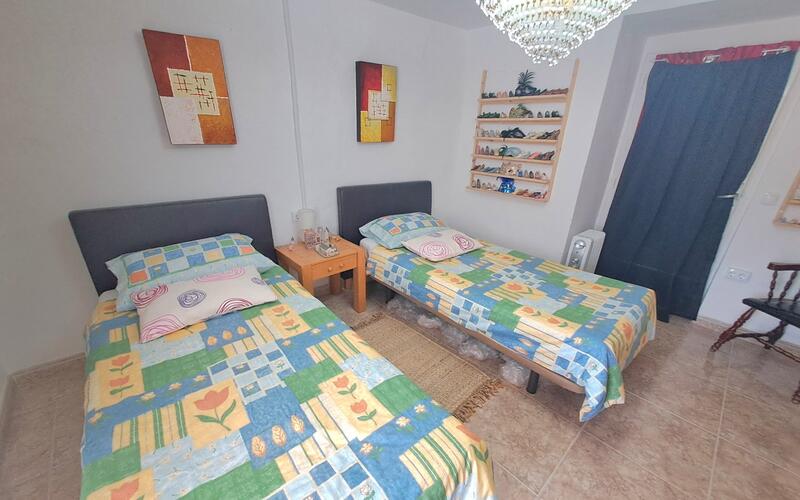 4 Schlafzimmer Stadthaus zu verkaufen